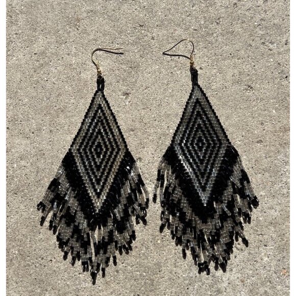 Vintage Long Black Clear Seed Bead Cluster Dangle Pierced Earrings Western 6” - Picture 8 of 13